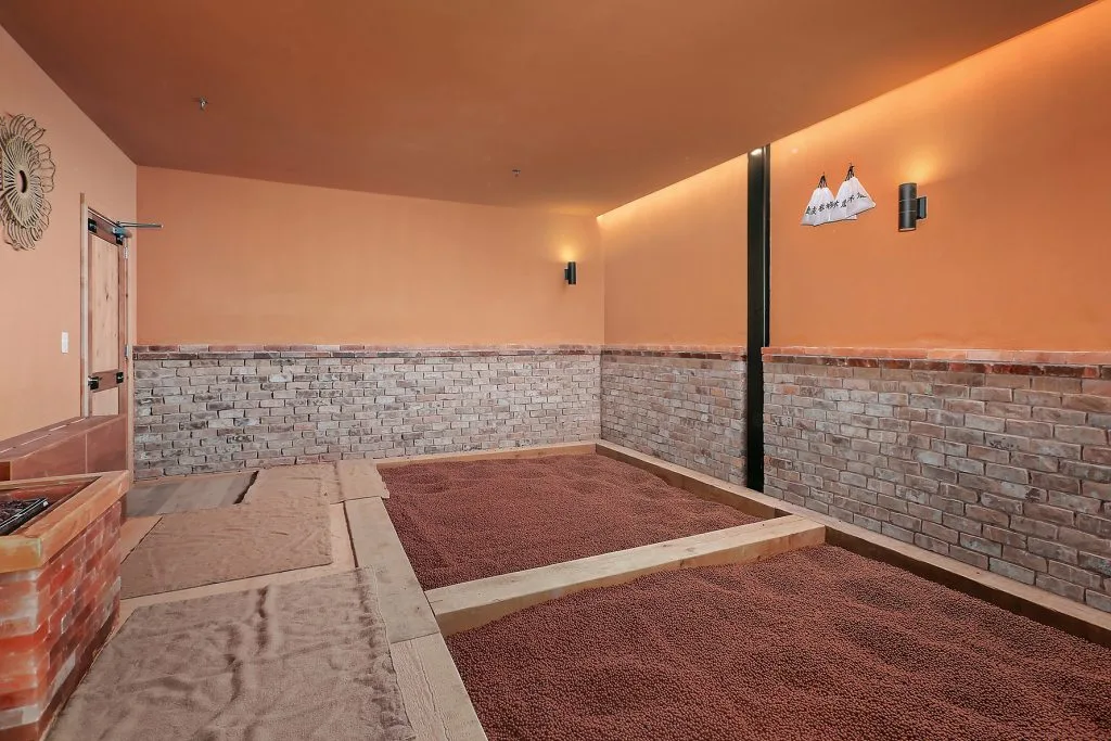 Yellow Ocher Clay Rooms